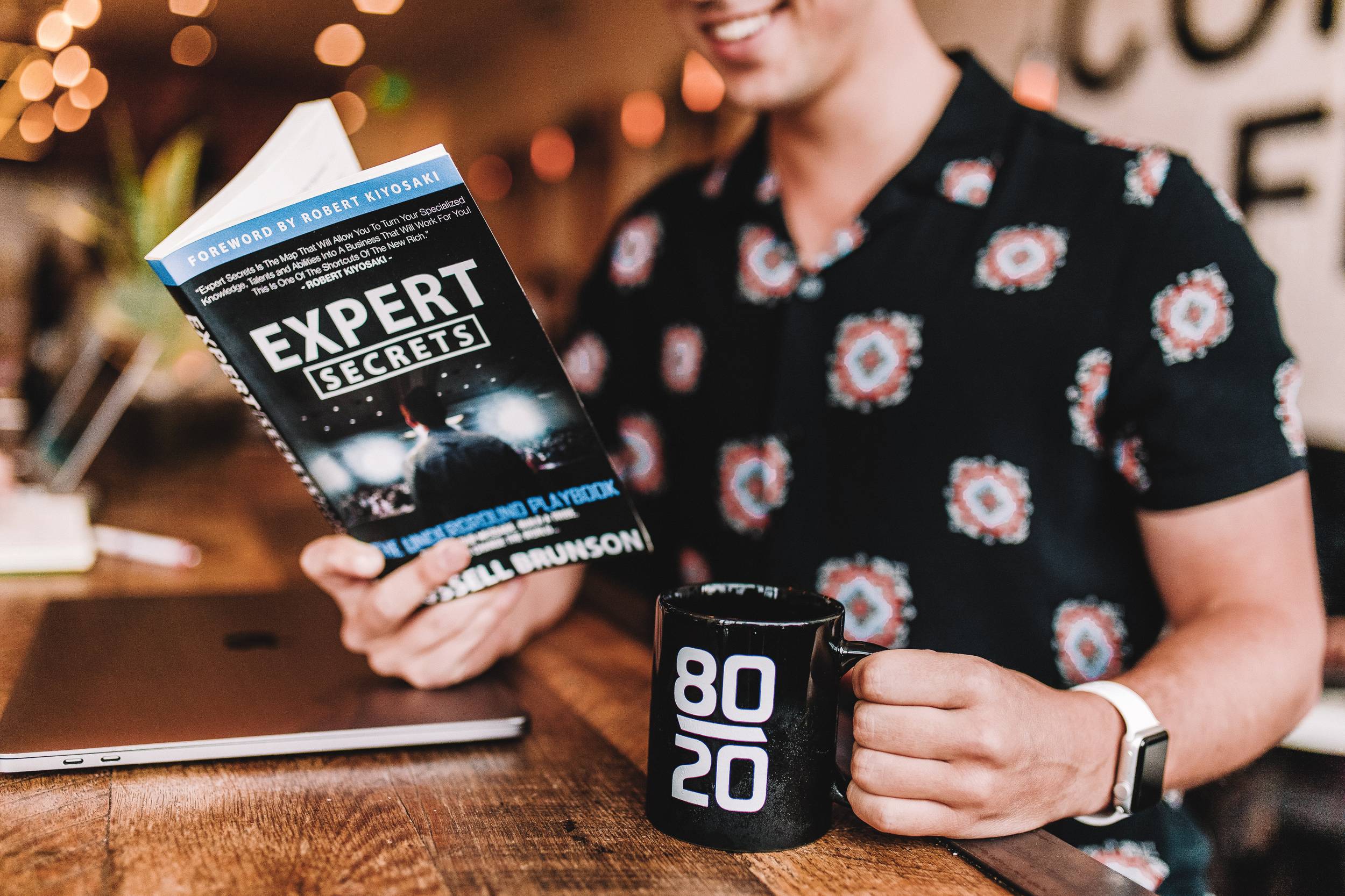 Expert Secrets Buch