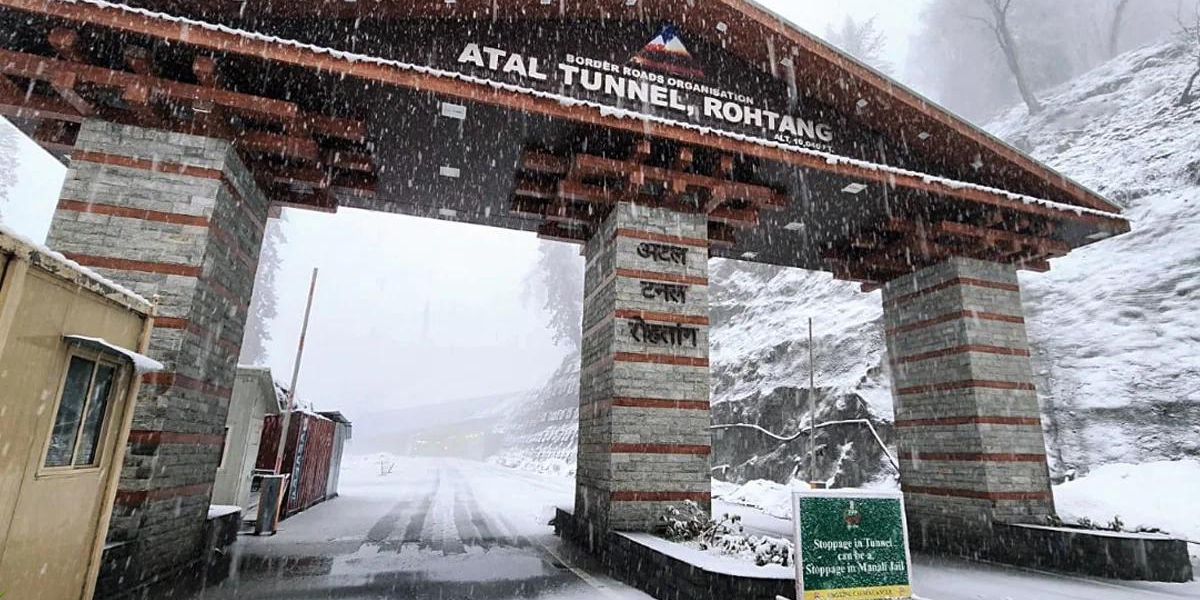 snowfall in Manali