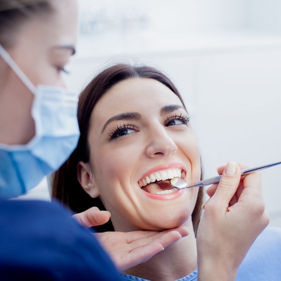WhatsApp marketing for dental clinics
