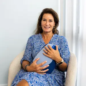 Sandra B.