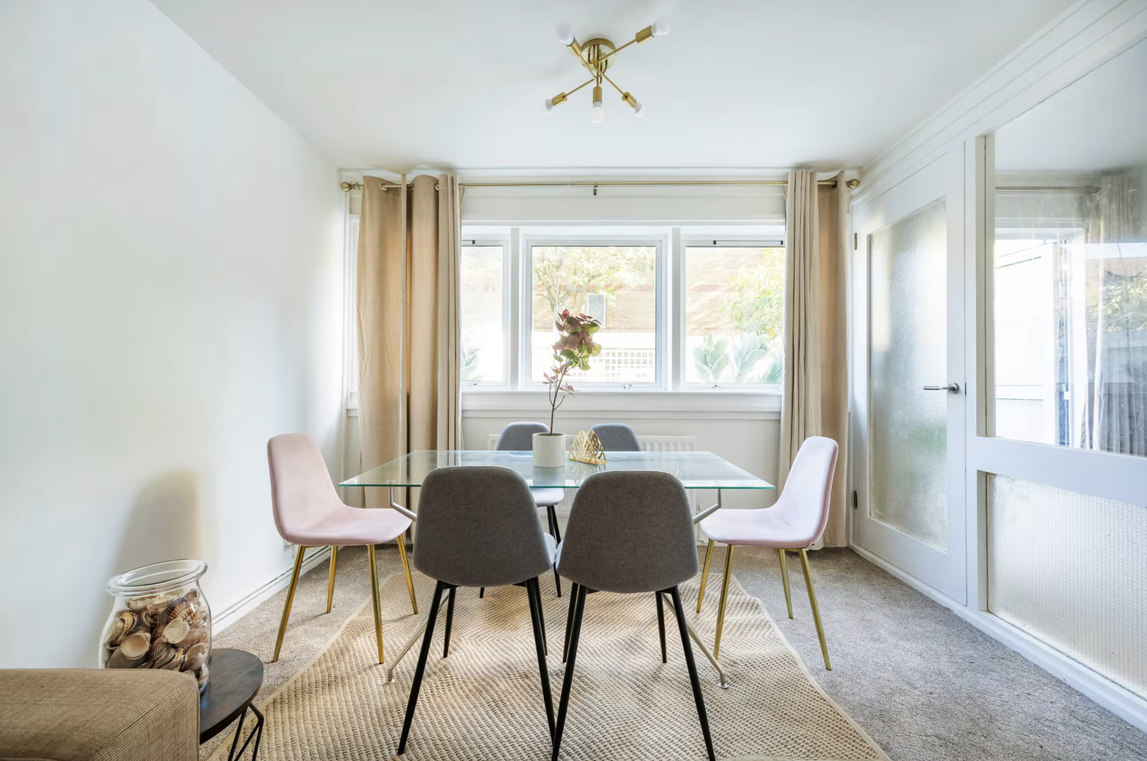5 Kincardine Gardens dining room