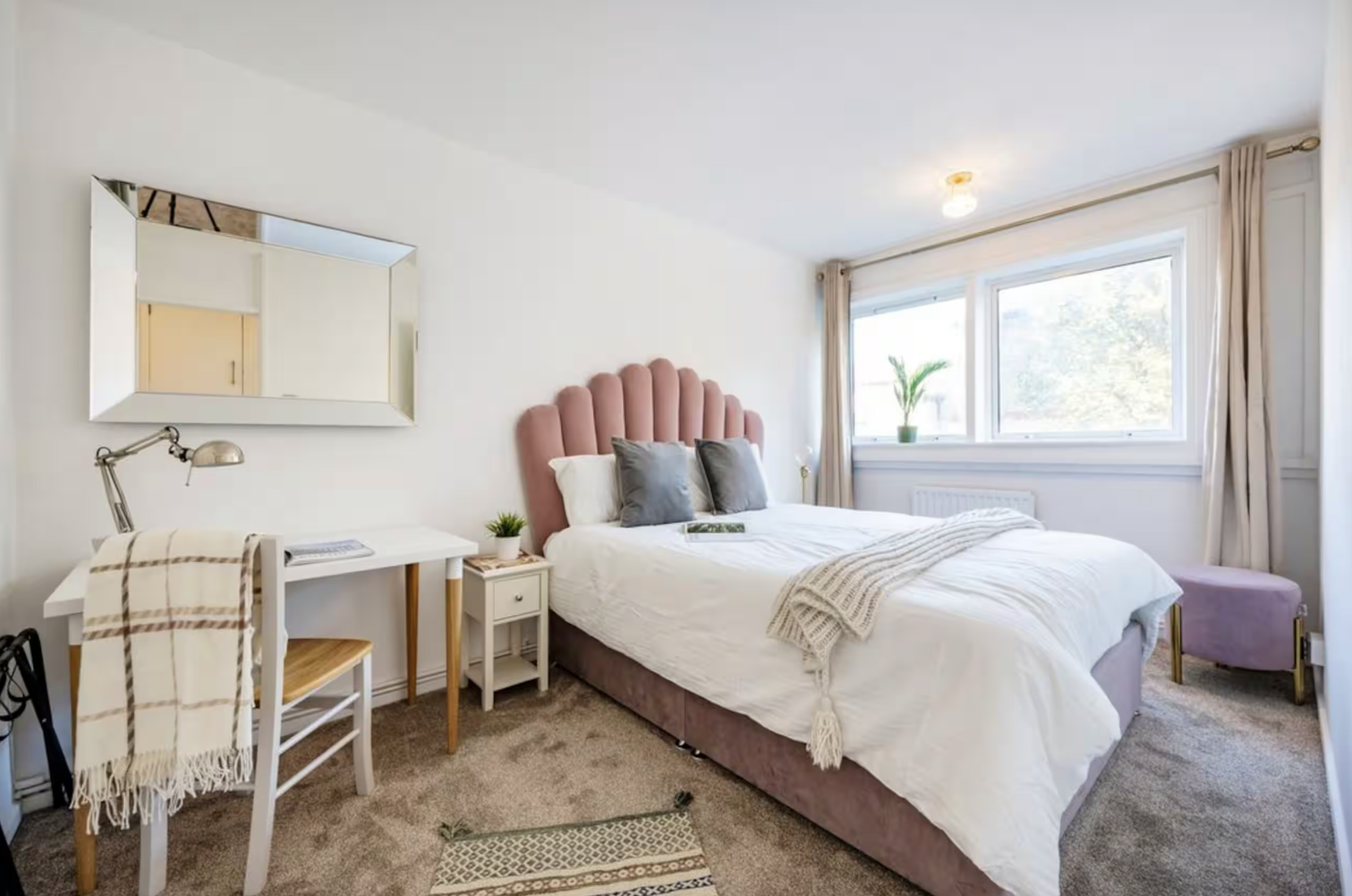 5 Kincardine Gardens bedroom 1