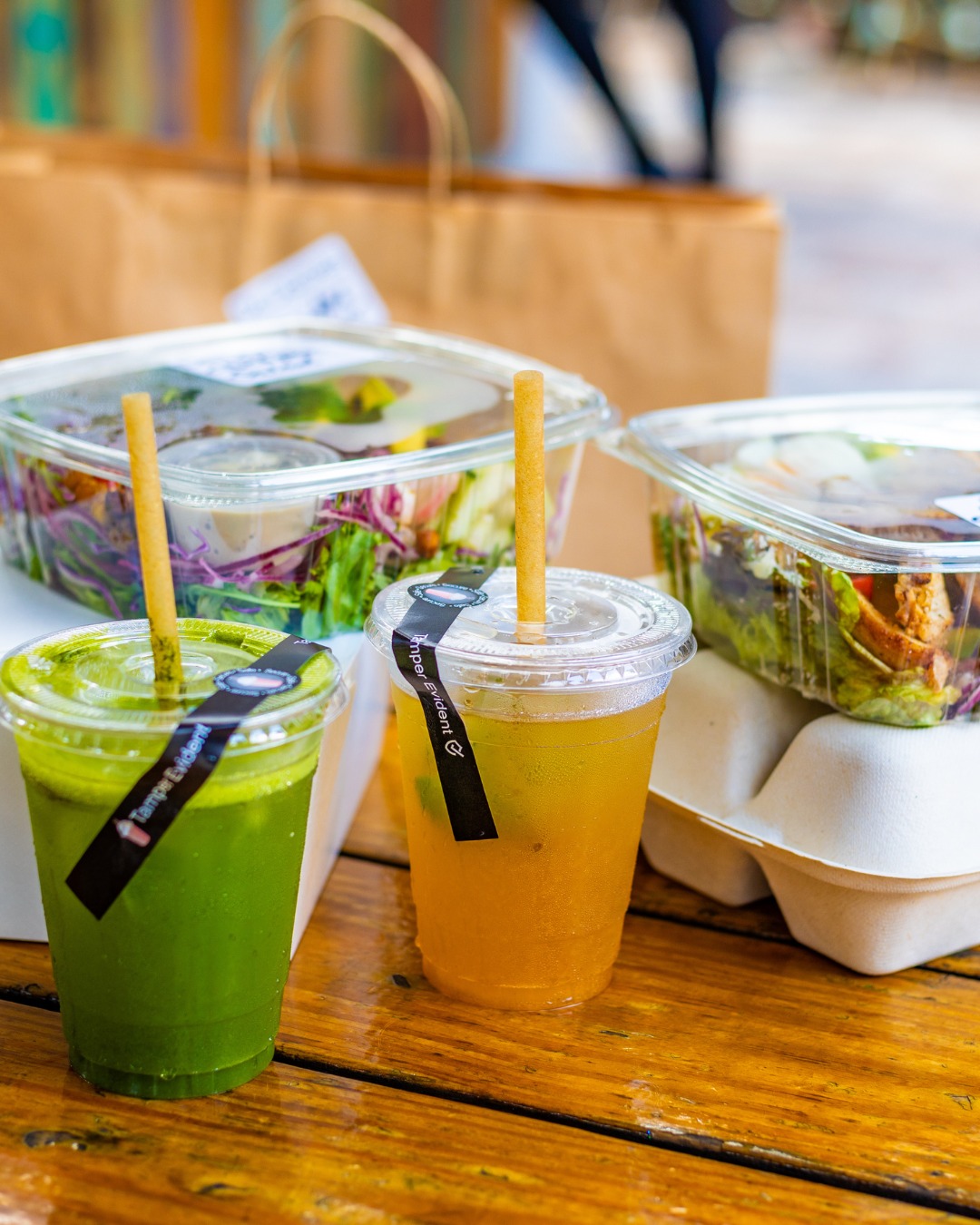 De Dames takeaway juices and bowls