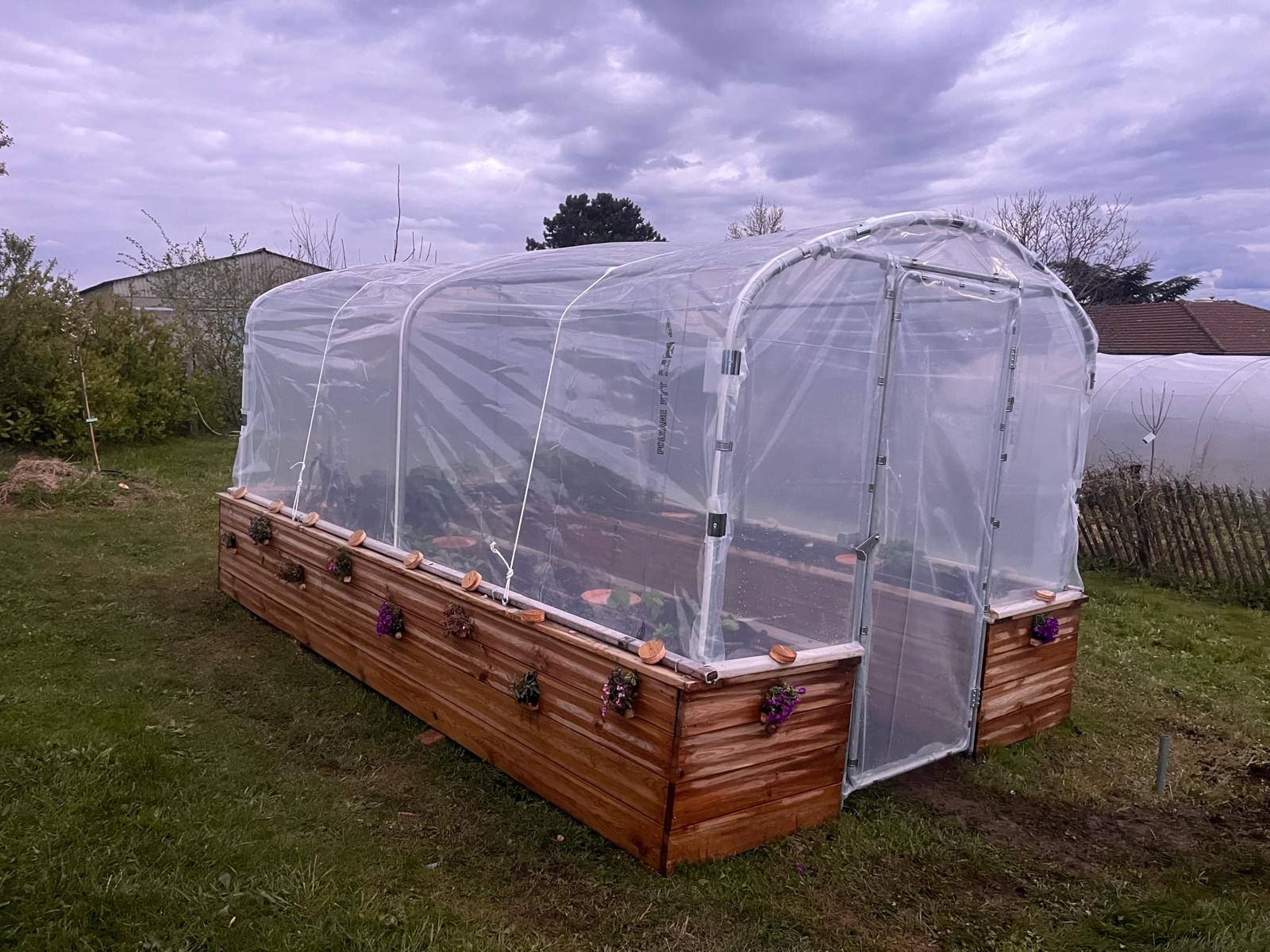 Vue latérale de l'installation