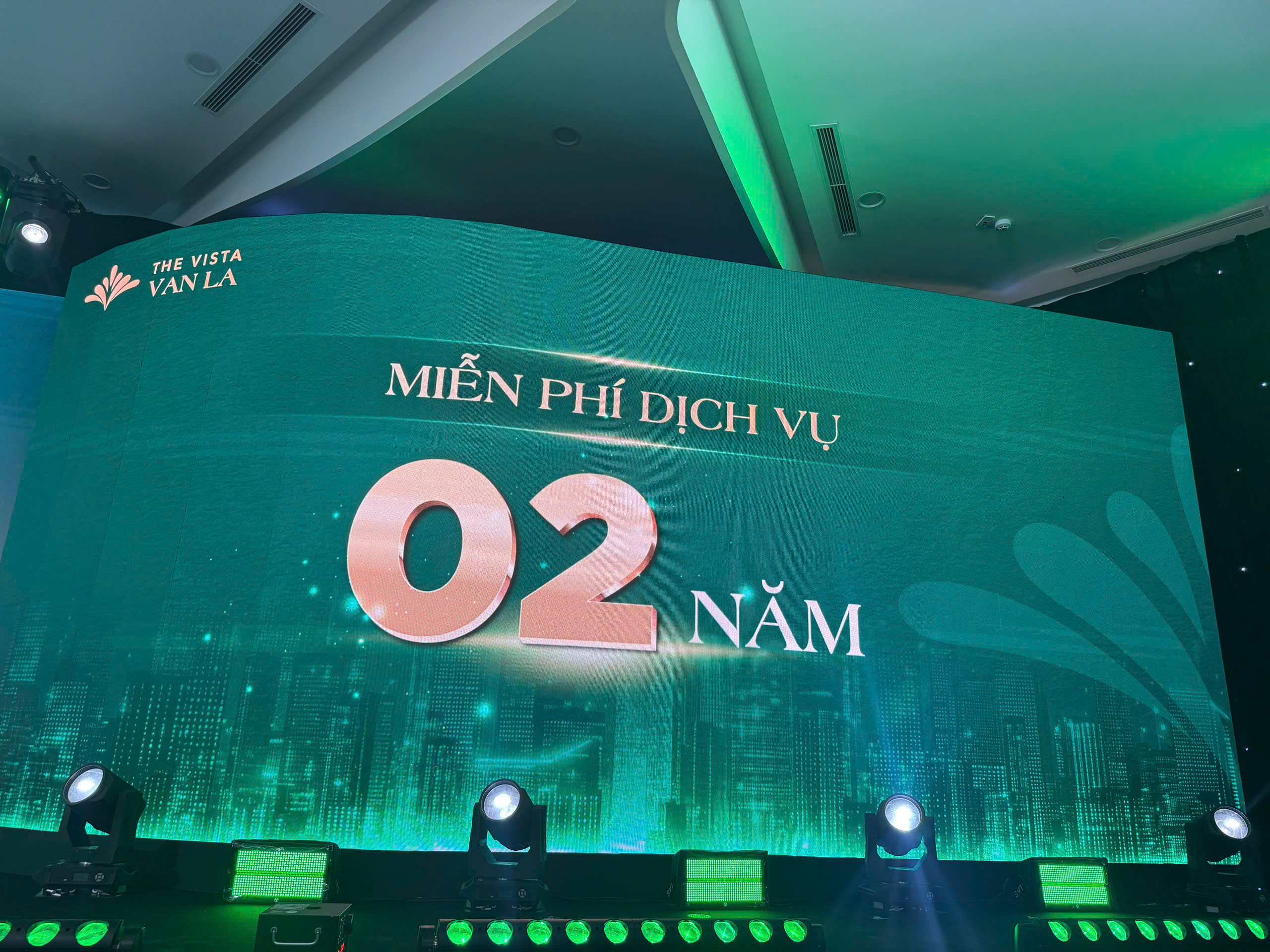 Miễn phí dịch vụ 02 năm The Vista