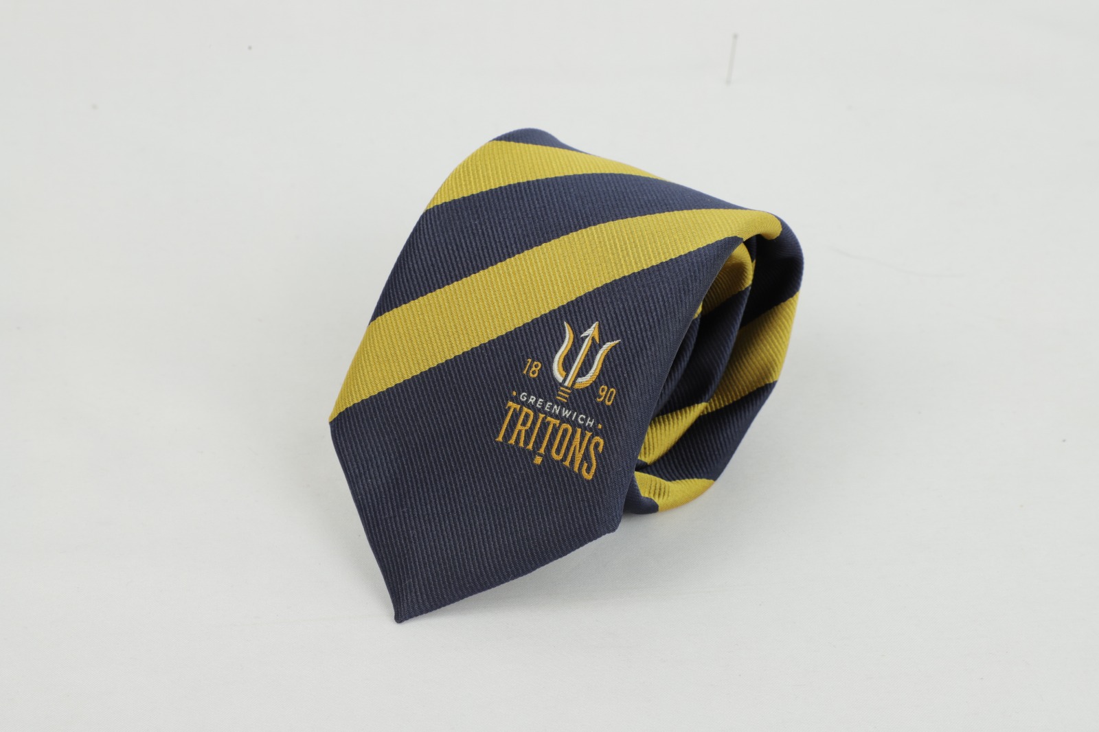 Custom tie