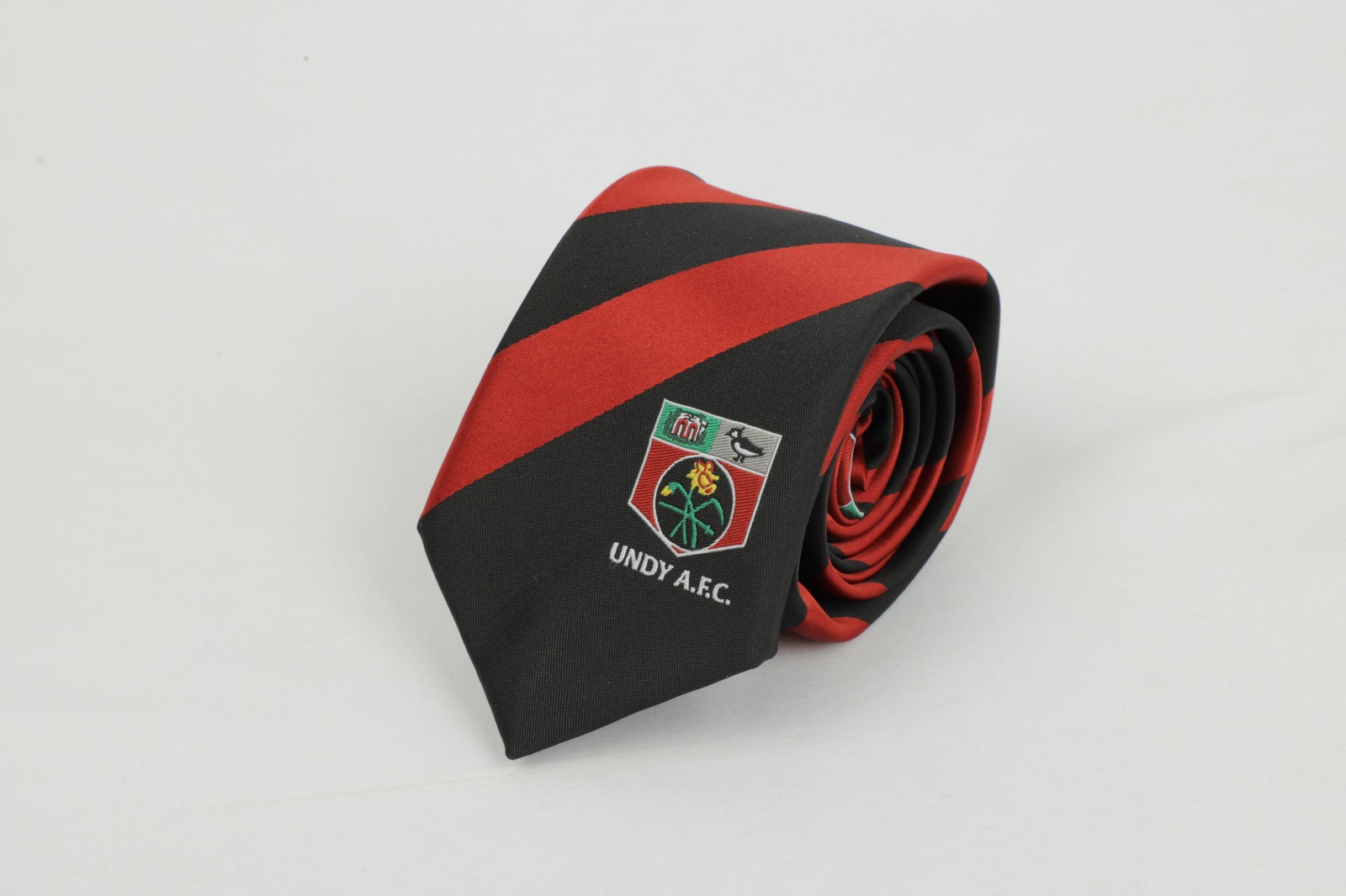 Custom tie