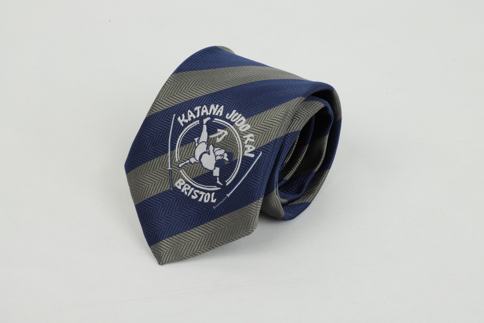 Custom tie